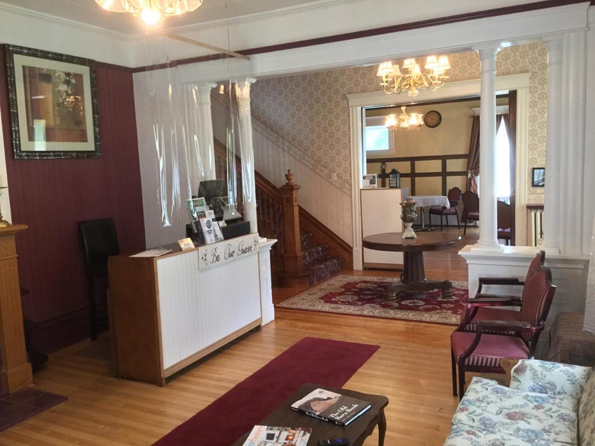 Marmora And Lake Inn And Victorian Diner Extérieur photo