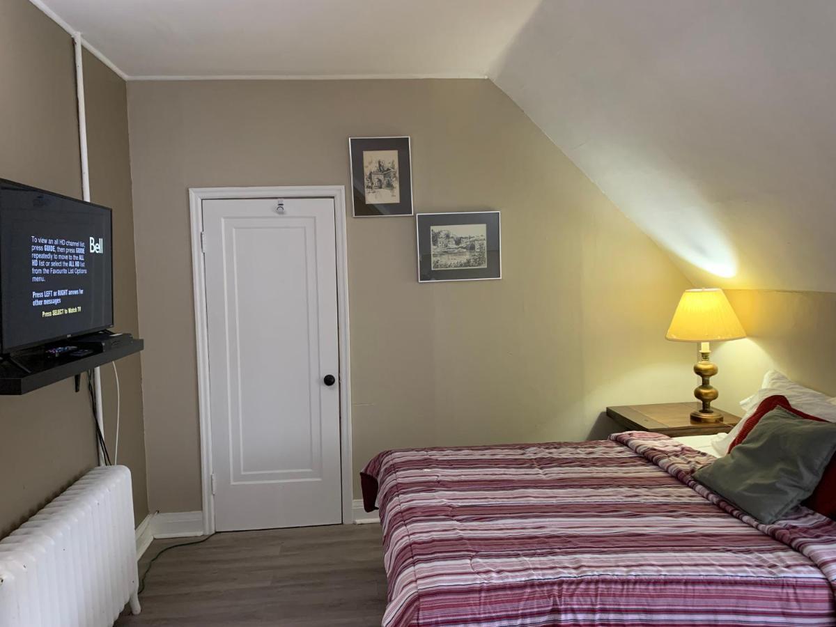 Marmora And Lake Inn And Victorian Diner Extérieur photo