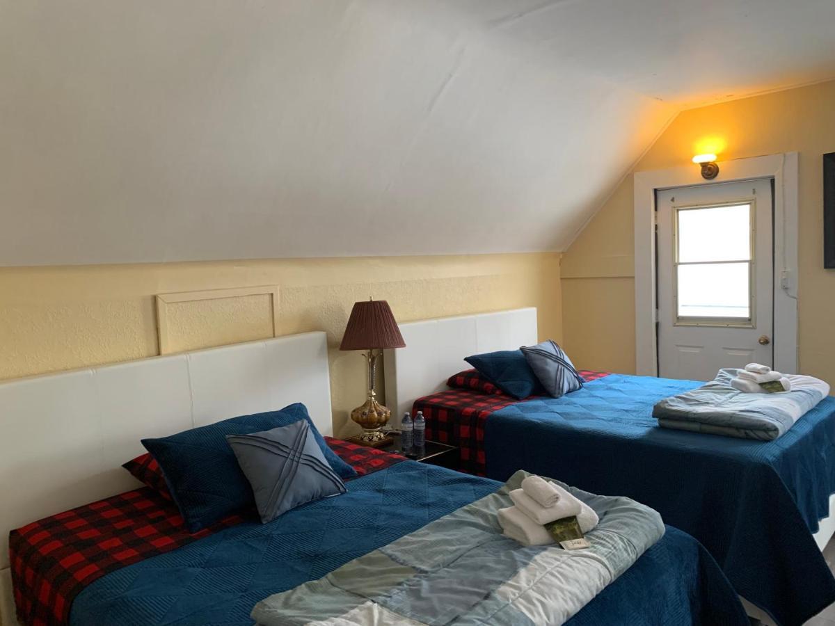 Marmora And Lake Inn And Victorian Diner Extérieur photo