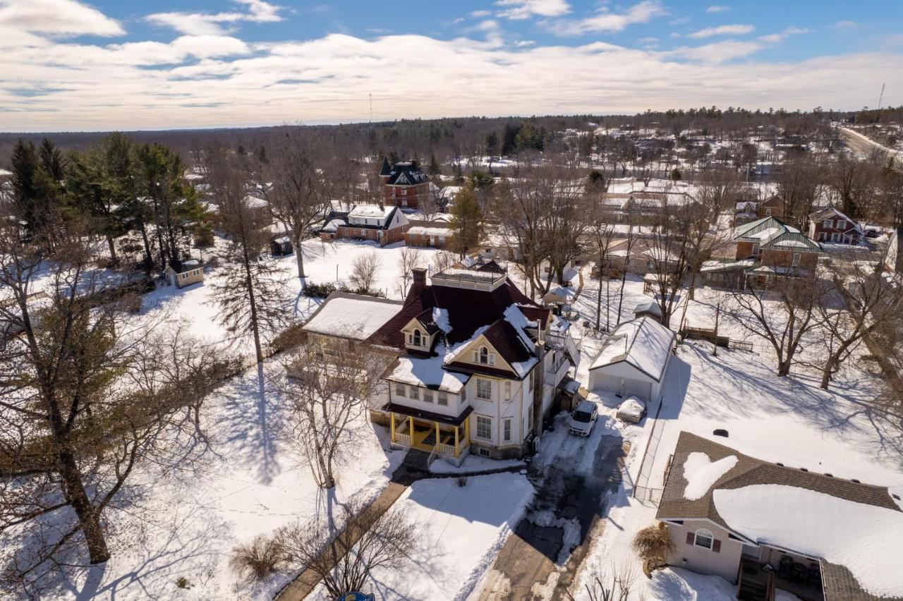 Marmora And Lake Inn And Victorian Diner Extérieur photo