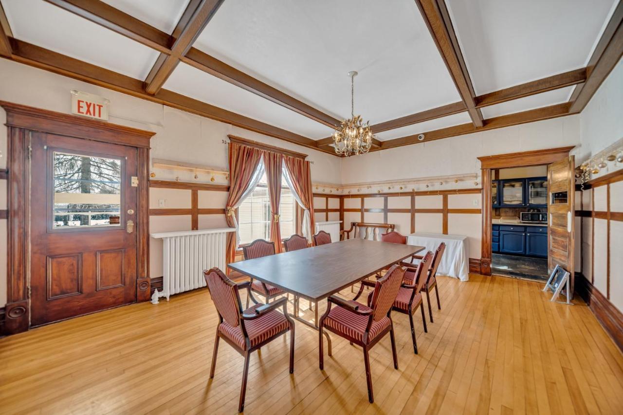 Marmora And Lake Inn And Victorian Diner Extérieur photo