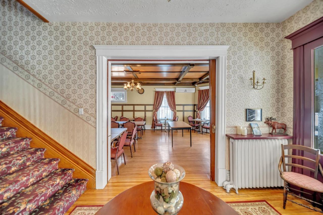 Marmora And Lake Inn And Victorian Diner Extérieur photo